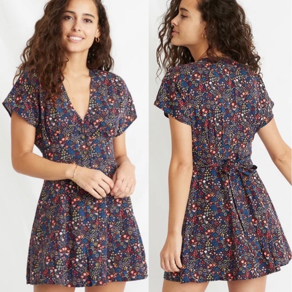 Marine Layer Dresses & Skirts - Marine Layer Camila Dress in Multi Floral Size Small
